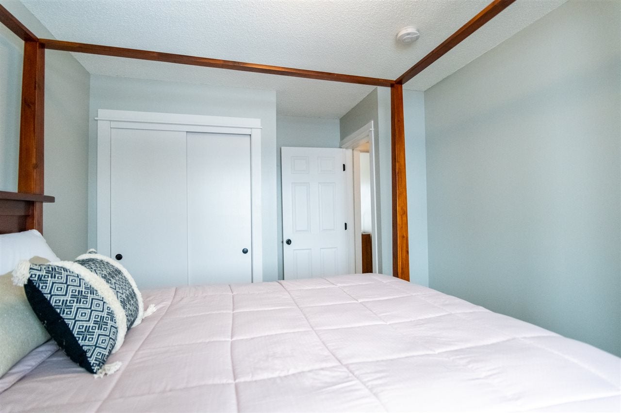 6909 West Park Road Northeast Cedar Rapids, IA 52402 - Photo 27 of 39 Gallery Image 27