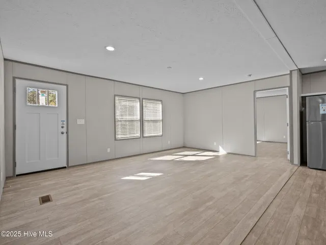 $249,900 | 300 North Red Maple Court, Swansboro, NC 28584