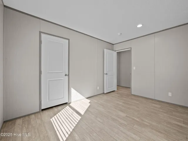 $249,900 | 300 North Red Maple Court, Swansboro, NC 28584