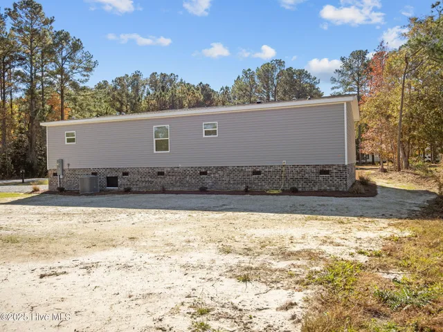 $249,900 | 300 North Red Maple Court, Swansboro, NC 28584