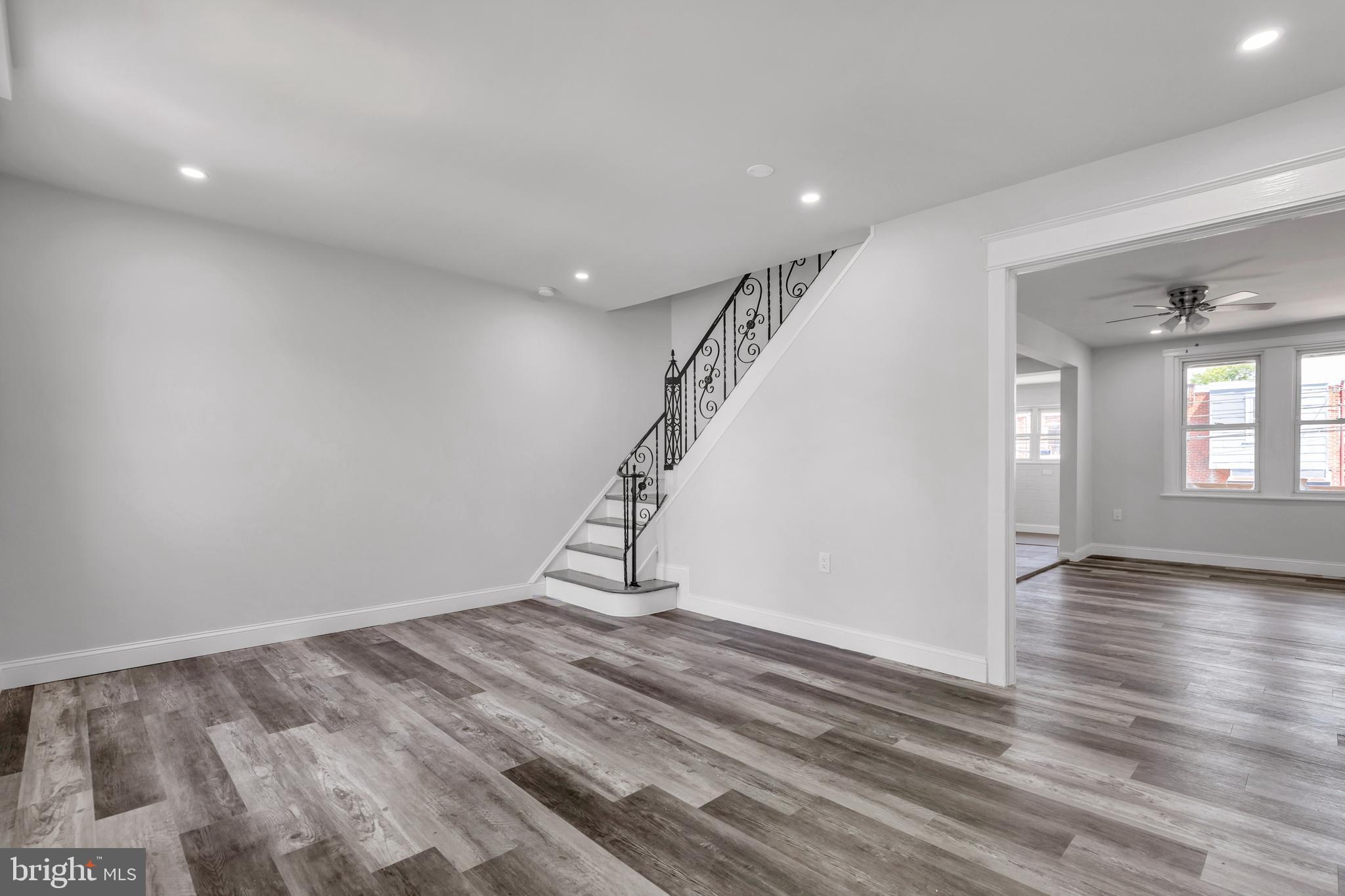 53 Sunshine Road Upper Darby, PA 19082 - Photo 3 of 30