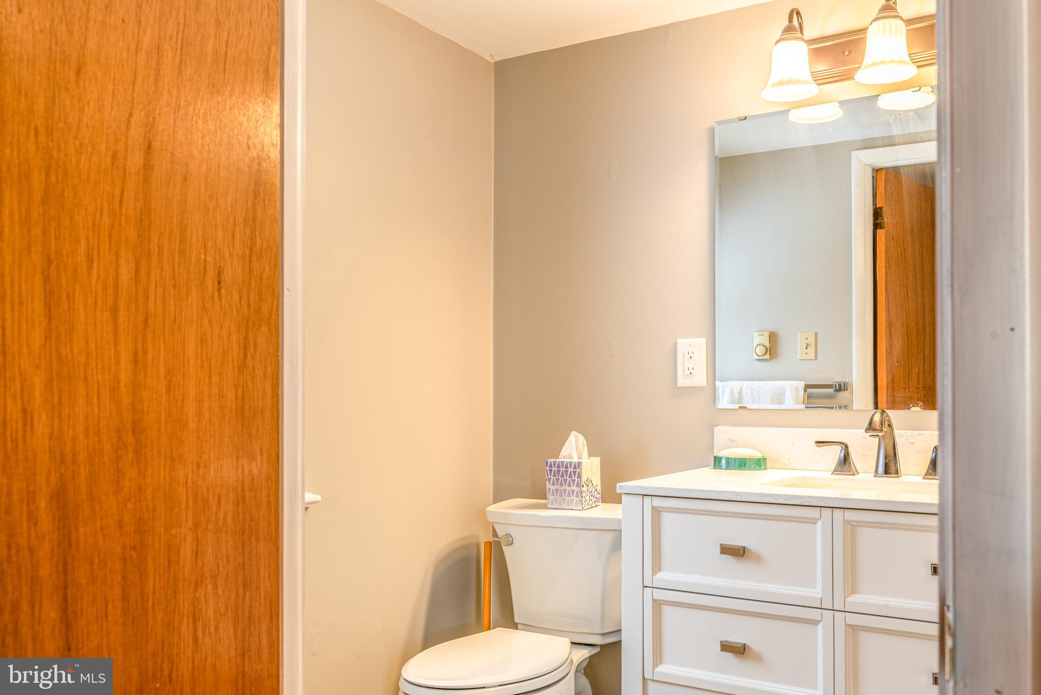 1349 State Road Coopersburg, PA 18036 - Photo 31 of 38 Bath in apartment