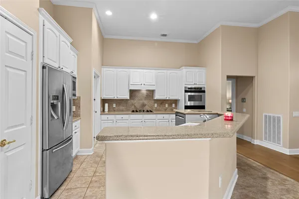 $479,900 | 2 Surrey Run Place, The Woodlands, TX 77384