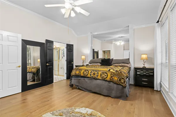 $479,900 | 2 Surrey Run Place, The Woodlands, TX 77384