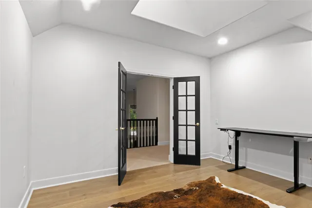 $514,900 | 2 Surrey Run Place, The Woodlands, TX 77384