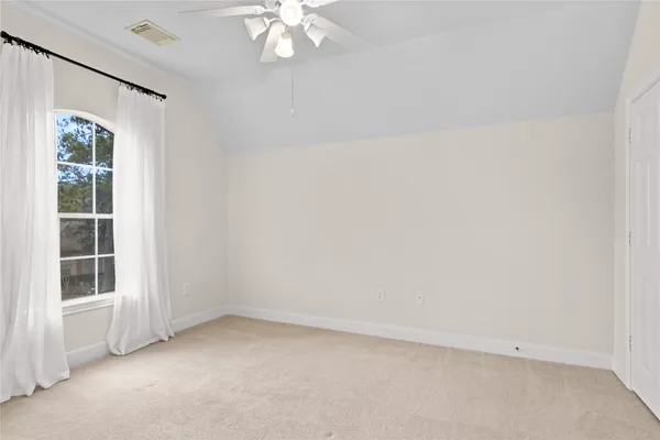 $479,900 | 2 Surrey Run Place, The Woodlands, TX 77384