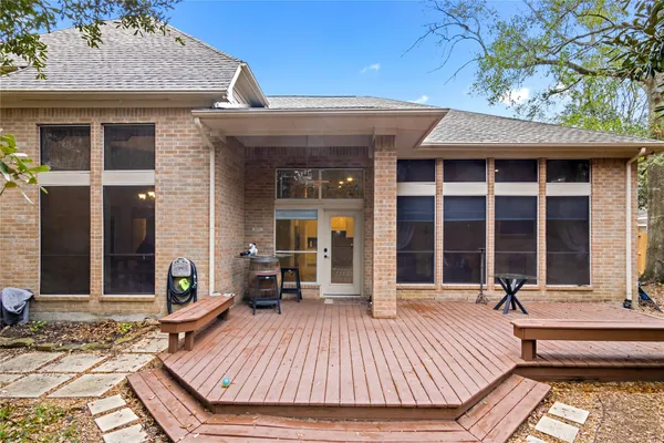 $479,900 | 2 Surrey Run Place, The Woodlands, TX 77384