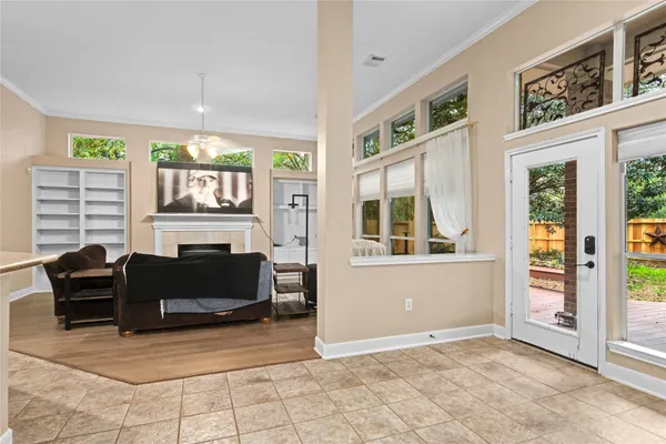 $479,900 | 2 Surrey Run Place, The Woodlands, TX 77384