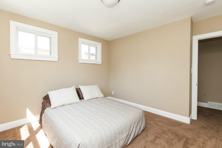 3809 Midheights Road Baltimore, MD 21215 - Photo 11 of 29 Bedroom (Master)