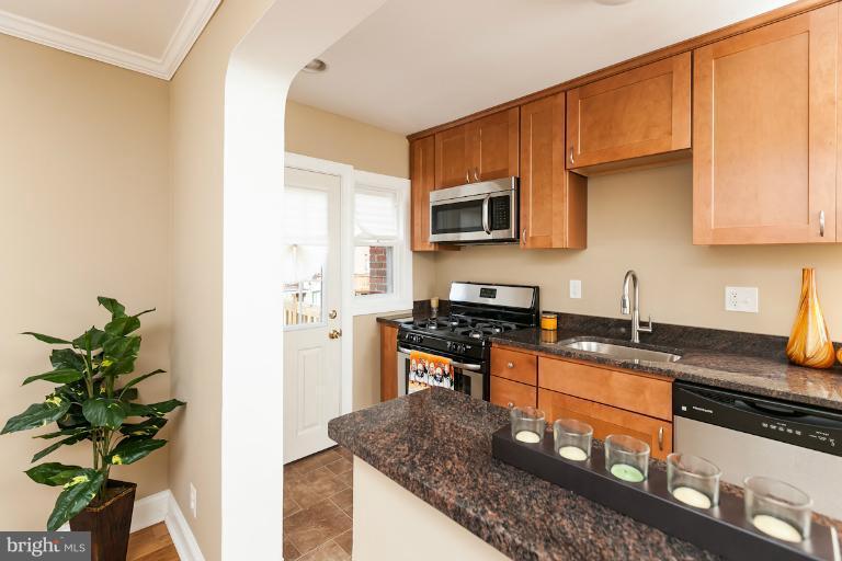3809 Midheights Road Baltimore, MD 21215 - Photo 14 of 29 Kitchen