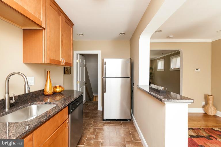 3809 Midheights Road Baltimore, MD 21215 - Photo 22 of 29 Kitchen