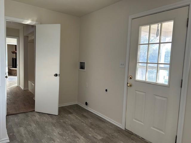 221 West 5th Street Springtown, TX 76082 - Photo 17 of 20 an empty room with windows and closet