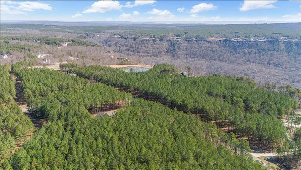 $89,900 | 3940 Crockett Point, Unit JF222, Jasper, TN 37347