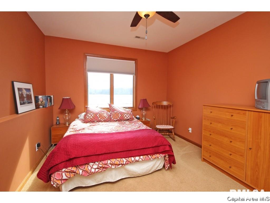 62 West Fairview Lane Springfield, IL 62711 - Photo 16 of 36 Gallery Image 16