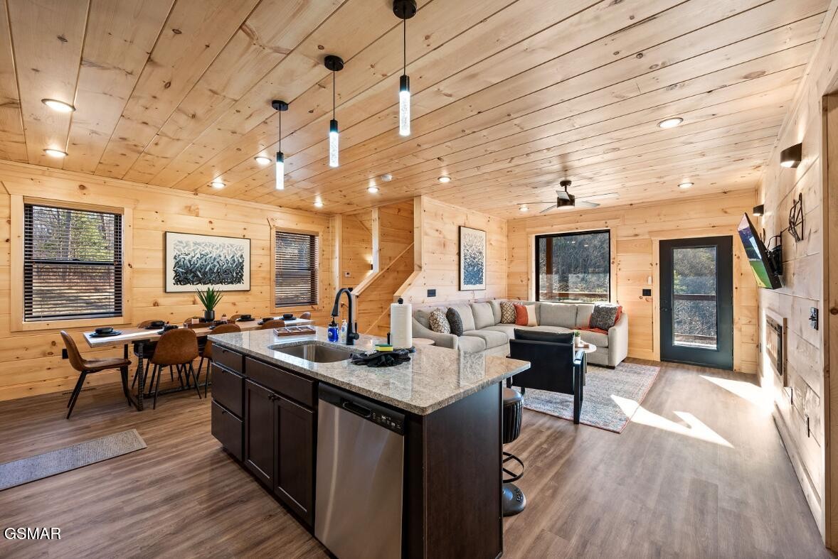 3304 Sugar Maple Loop Road Sevierville, TN 37862 - Photo 8 of 49 Gallery Image 8
