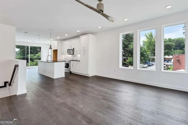 $2,500 | 400 Pratt Drive, Unit 1401, Atlanta, GA 30315