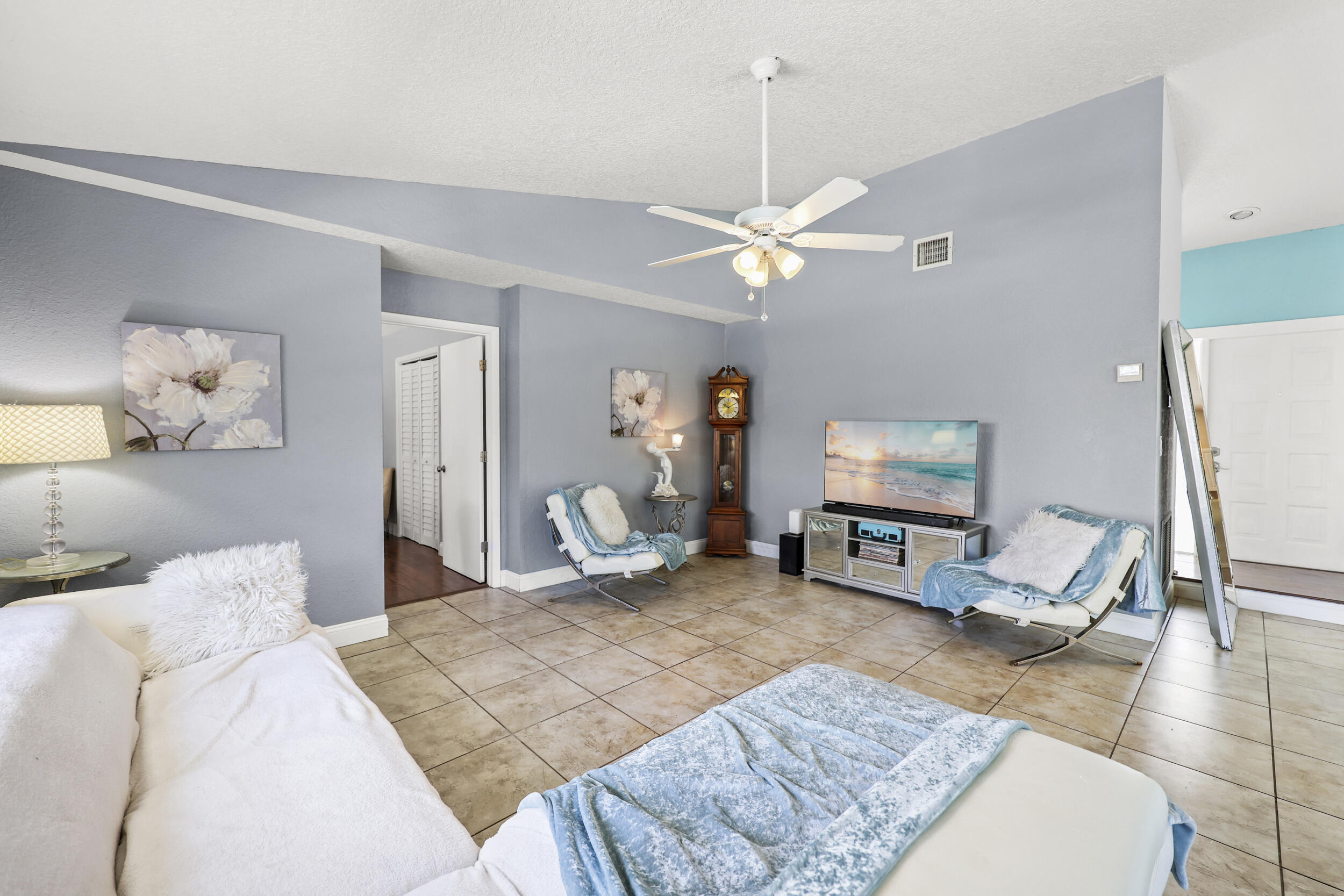 21059 Rustlewood Avenue Boca Raton, FL 33428 - Photo 16 of 43 7_453a8157