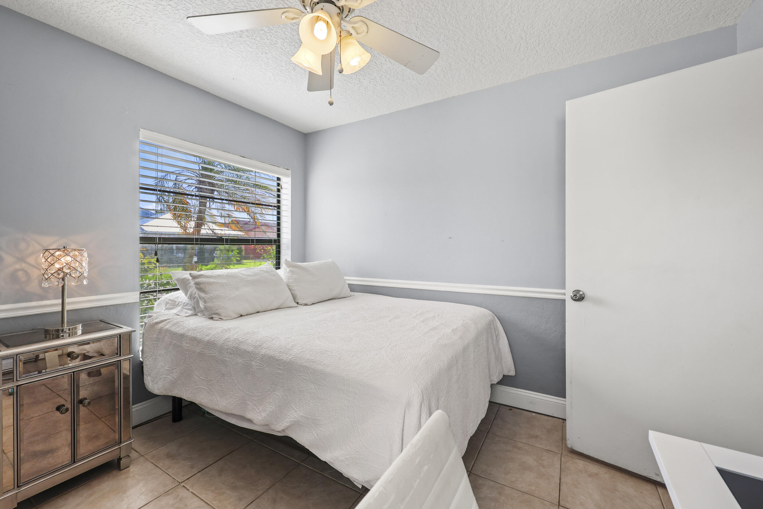 21059 Rustlewood Avenue Boca Raton, FL 33428 - Photo 23 of 43 12_453a8007