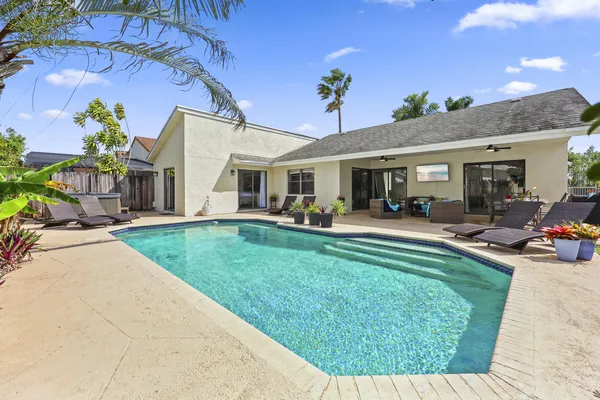 $630,000 | 21059 Rustlewood Avenue, Boca Raton, FL 33428
