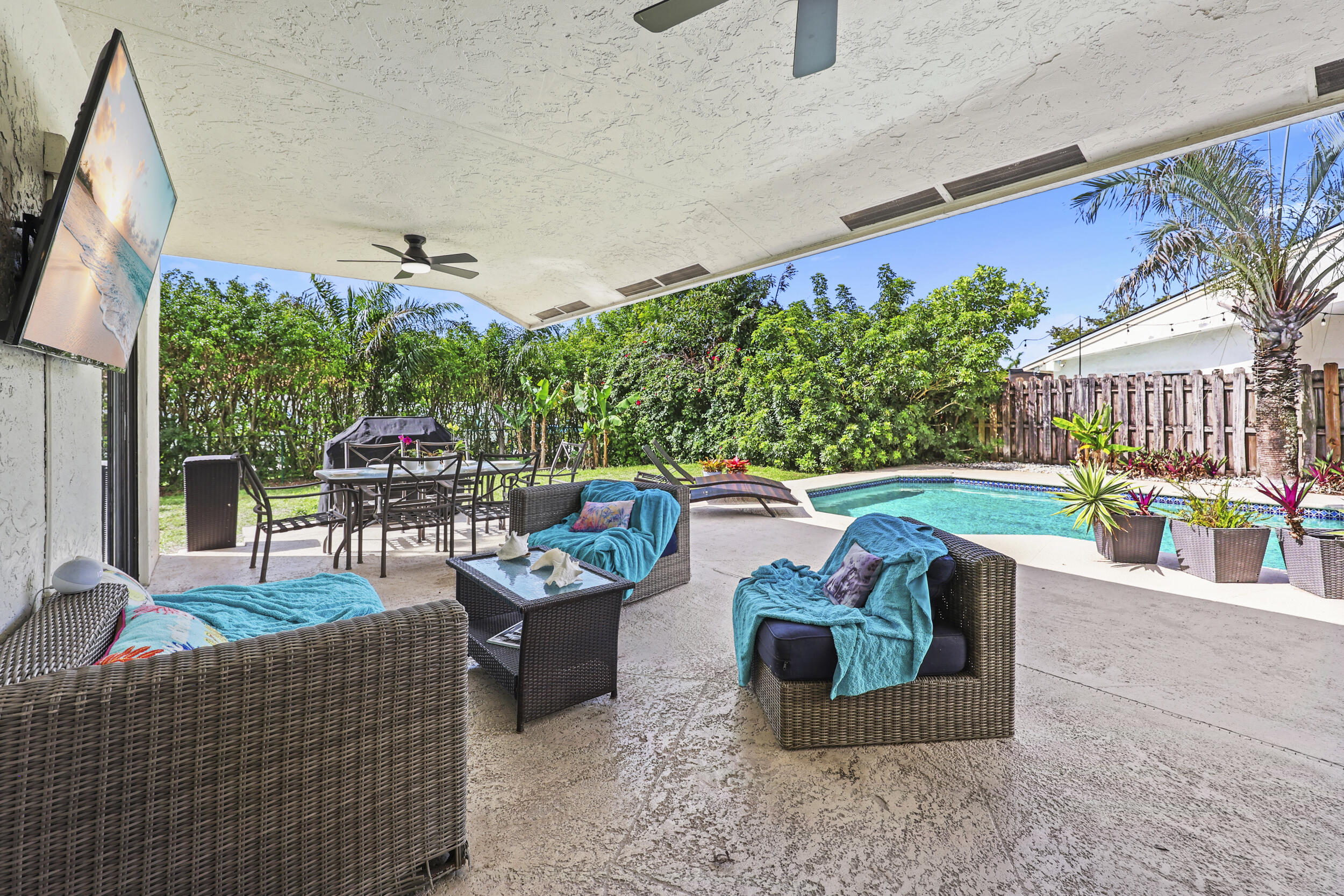 21059 Rustlewood Avenue Boca Raton, FL 33428 - Photo 34 of 43 38_453a8178