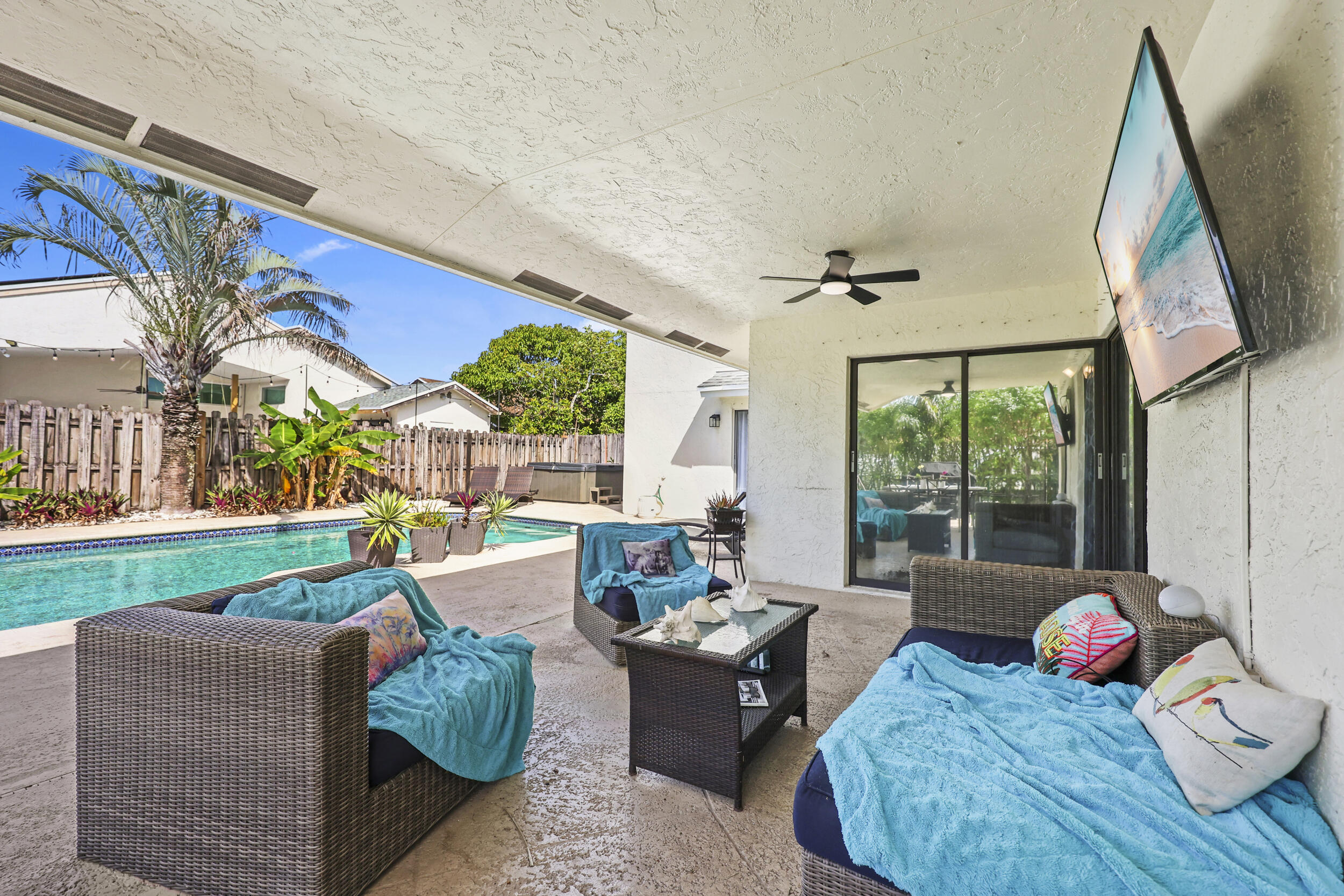 21059 Rustlewood Avenue Boca Raton, FL 33428 - Photo 35 of 43 39_453a8182