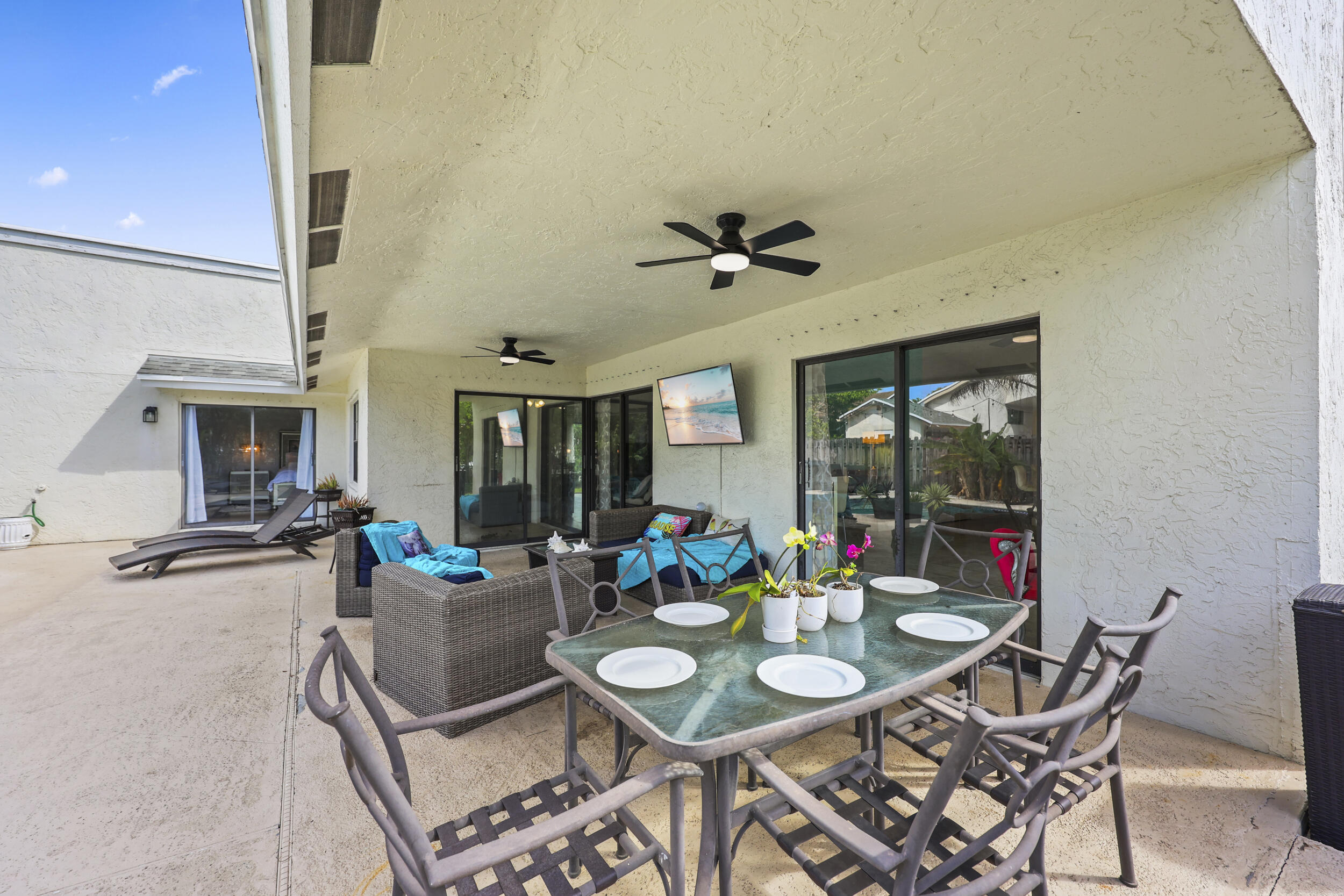 21059 Rustlewood Avenue Boca Raton, FL 33428 - Photo 37 of 43 42_453a8197