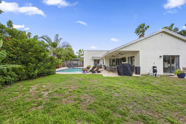 $630,000 | 21059 Rustlewood Avenue, Boca Raton, FL 33428