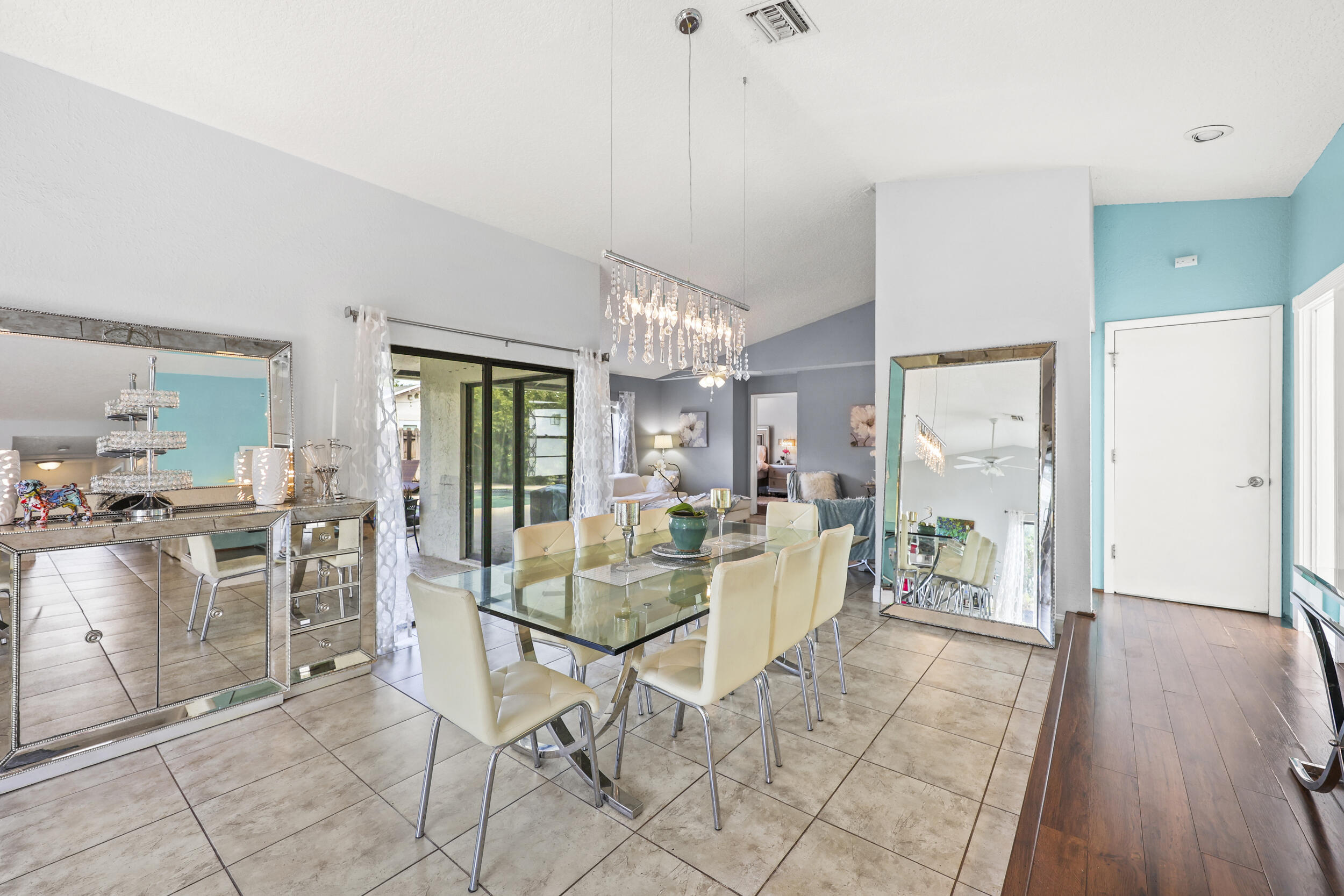 21059 Rustlewood Avenue Boca Raton, FL 33428 - Photo 7 of 43 18_453a8127