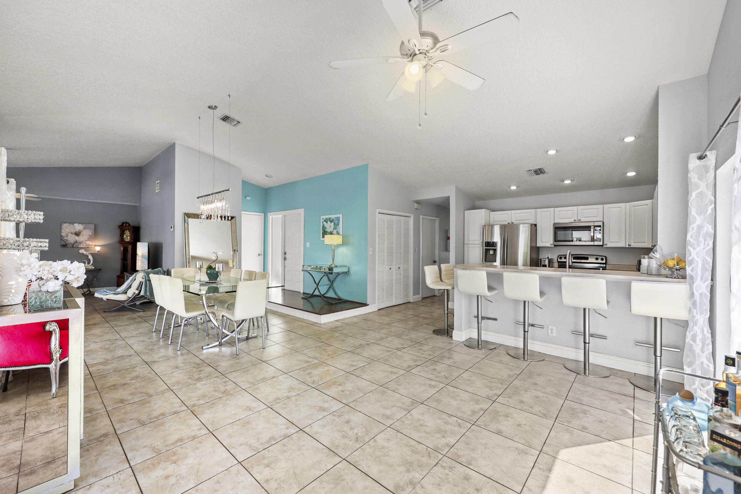 21059 Rustlewood Avenue Boca Raton, FL 33428 - Photo 8 of 43 453A8117