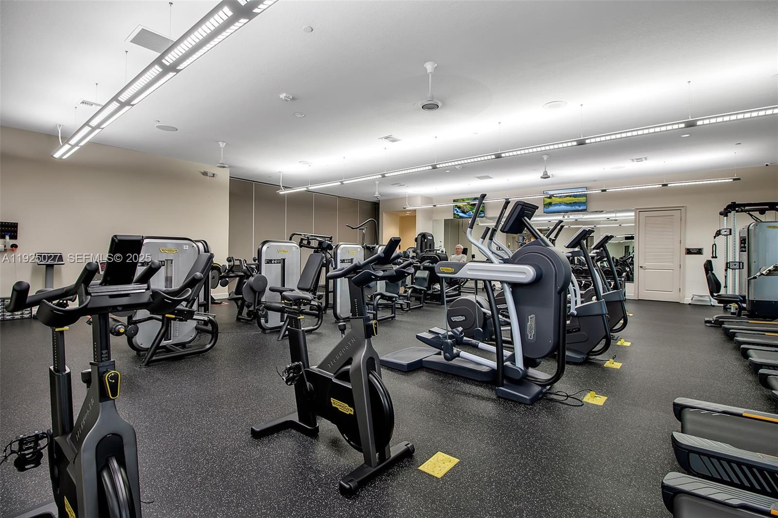 13608 Messina Loop, Unit 201 Bradenton, FL 34211 - Photo 48 of 68 a view of a room with gym equipment