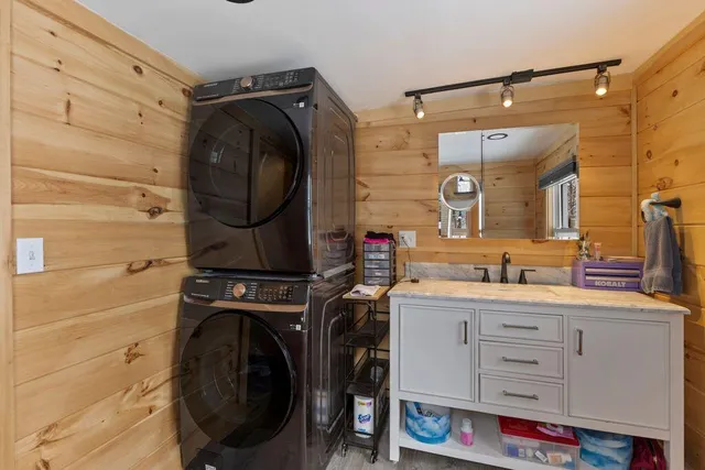 $485,000 | 8 Emerson Drive, Windham, ME 04062