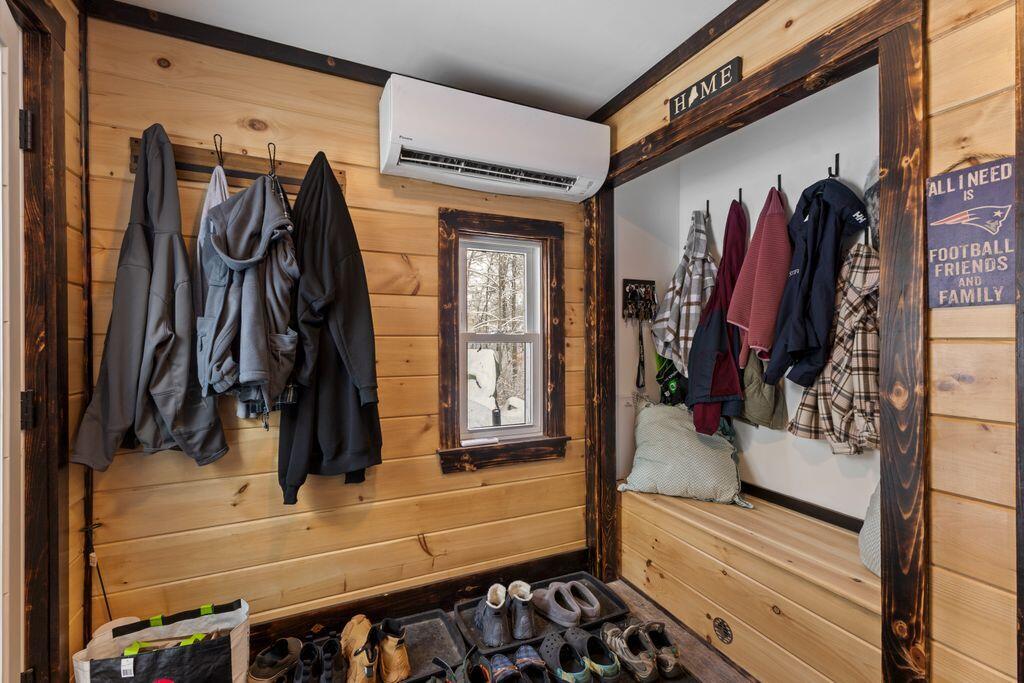 8 Emerson Drive Windham, ME 04062 - Photo 5 of 57 3__V5A8938