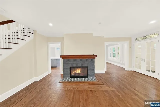 $950,000 | 15-09 Morlot Avenue, Fair Lawn, NJ 07410