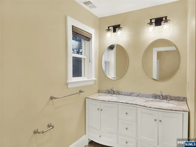 $950,000 | 15-09 Morlot Avenue, Fair Lawn, NJ 07410