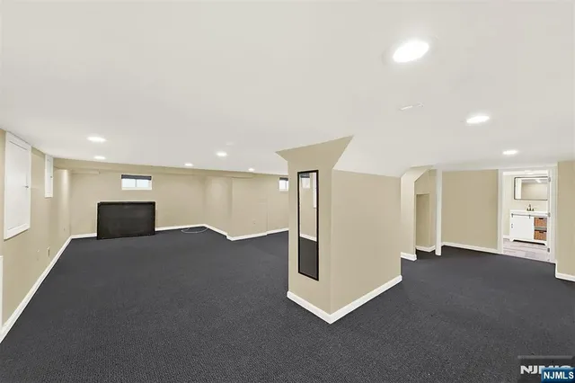 $950,000 | 15-09 Morlot Avenue, Fair Lawn, NJ 07410