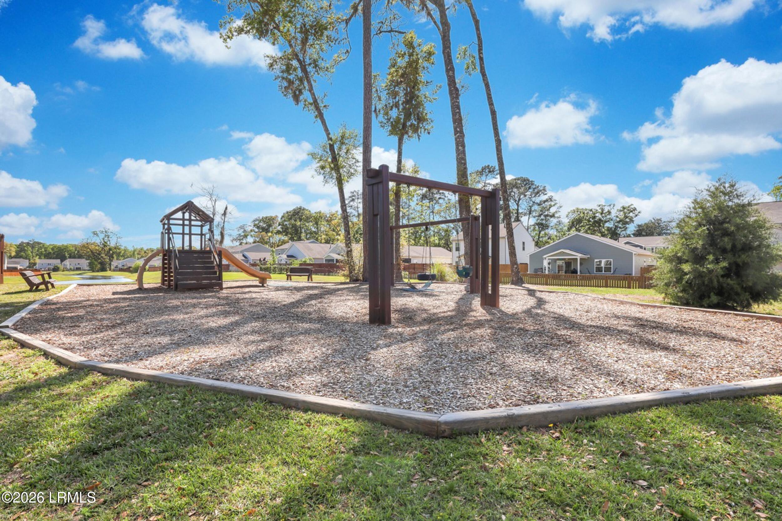 91 Chestnut Street Beaufort, SC 29906 - Photo 32 of 34 33_1x2a4284