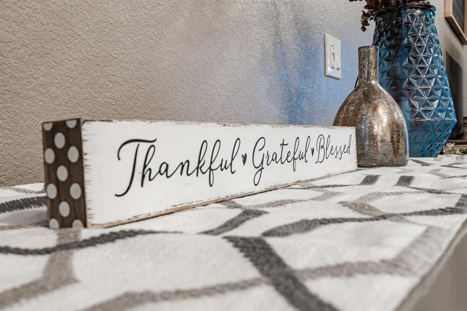 4414 Hawkfinch Circle Rancho Cordova, CA 95742 - Photo 32 of 40 a close up of a white wall