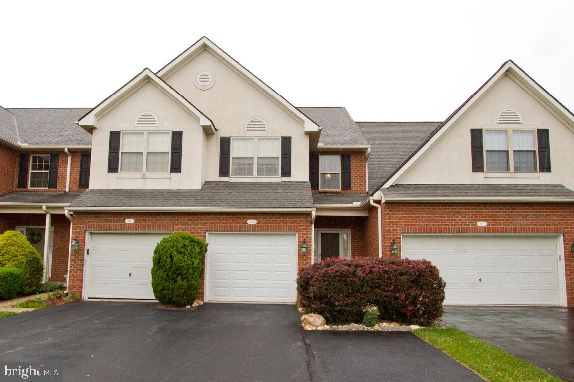 424 Stone Creek Road Lancaster, PA 17603 - Photo 1 of 37 Gallery Image 1