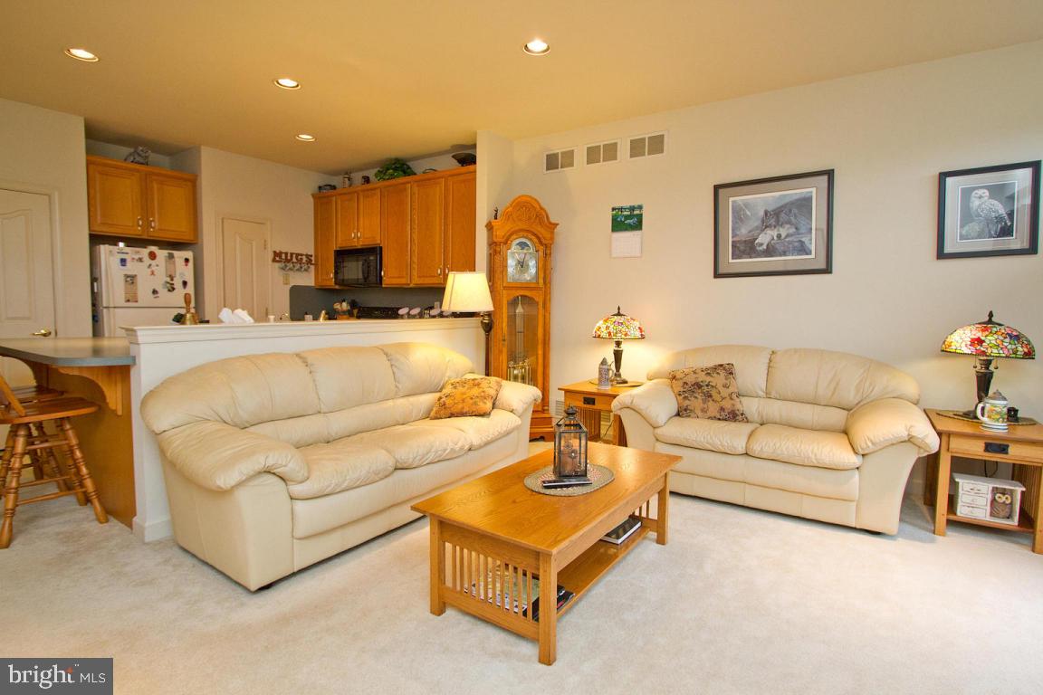 424 Stone Creek Road Lancaster, PA 17603 - Photo 4 of 37 Gallery Image 4