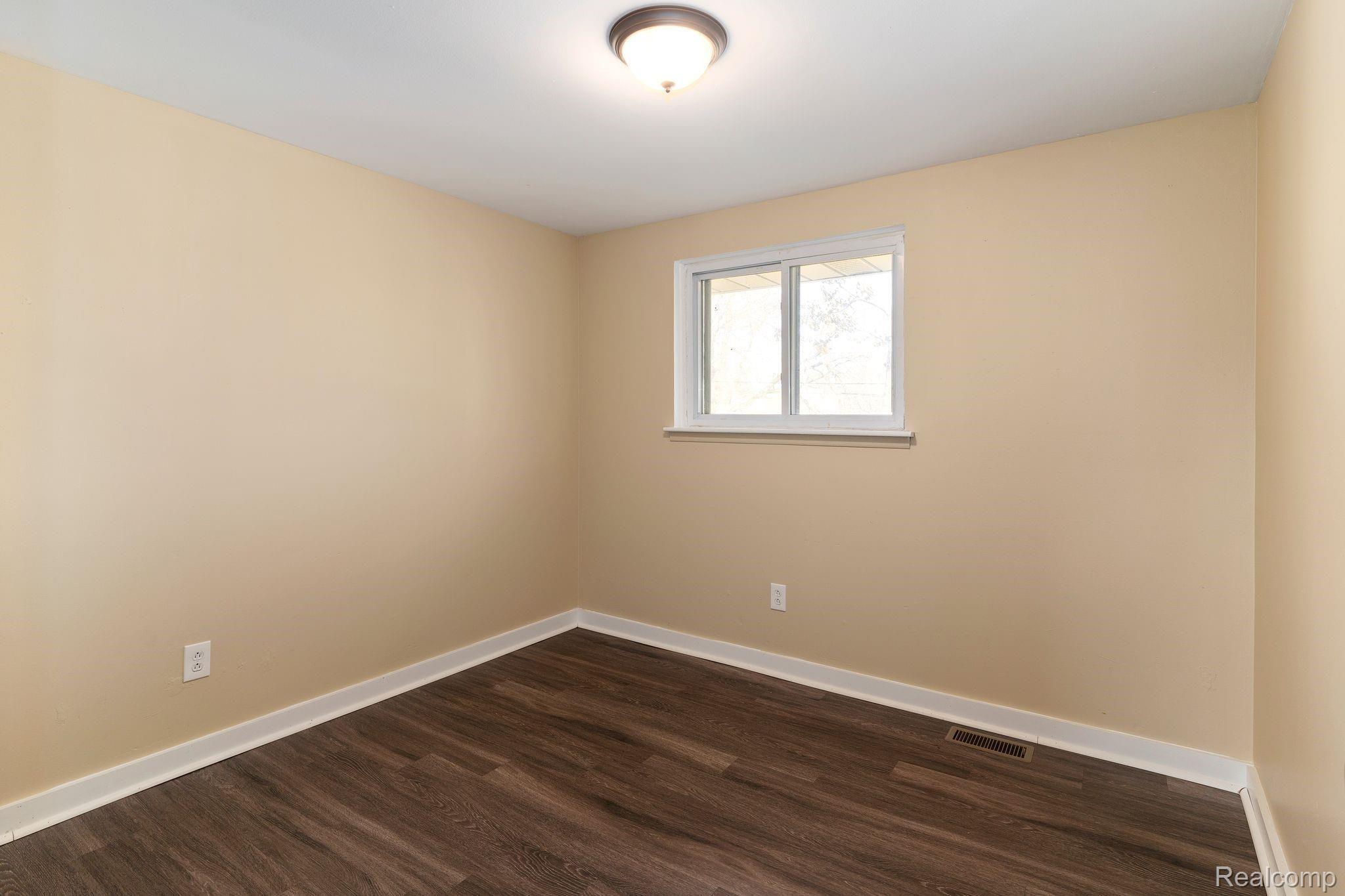 26172 Penn Street Inkster, MI 48141 - Photo 15 of 25 pic 22.jpeg