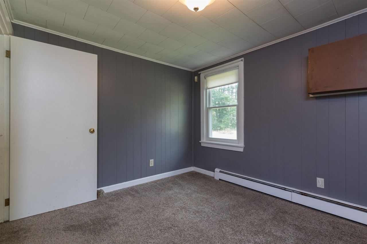244 Mill Pond Road Nottingham, NH 03290 - Photo 20 of 39