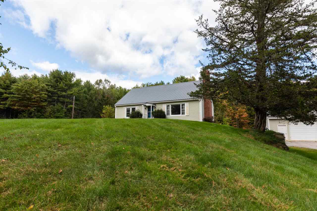 244 Mill Pond Road Nottingham, NH 03290 - Photo 3 of 39