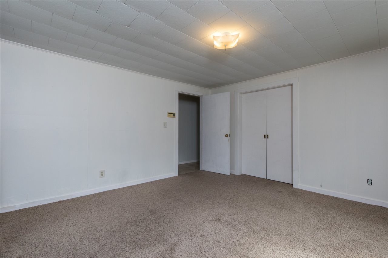 244 Mill Pond Road Nottingham, NH 03290 - Photo 23 of 39