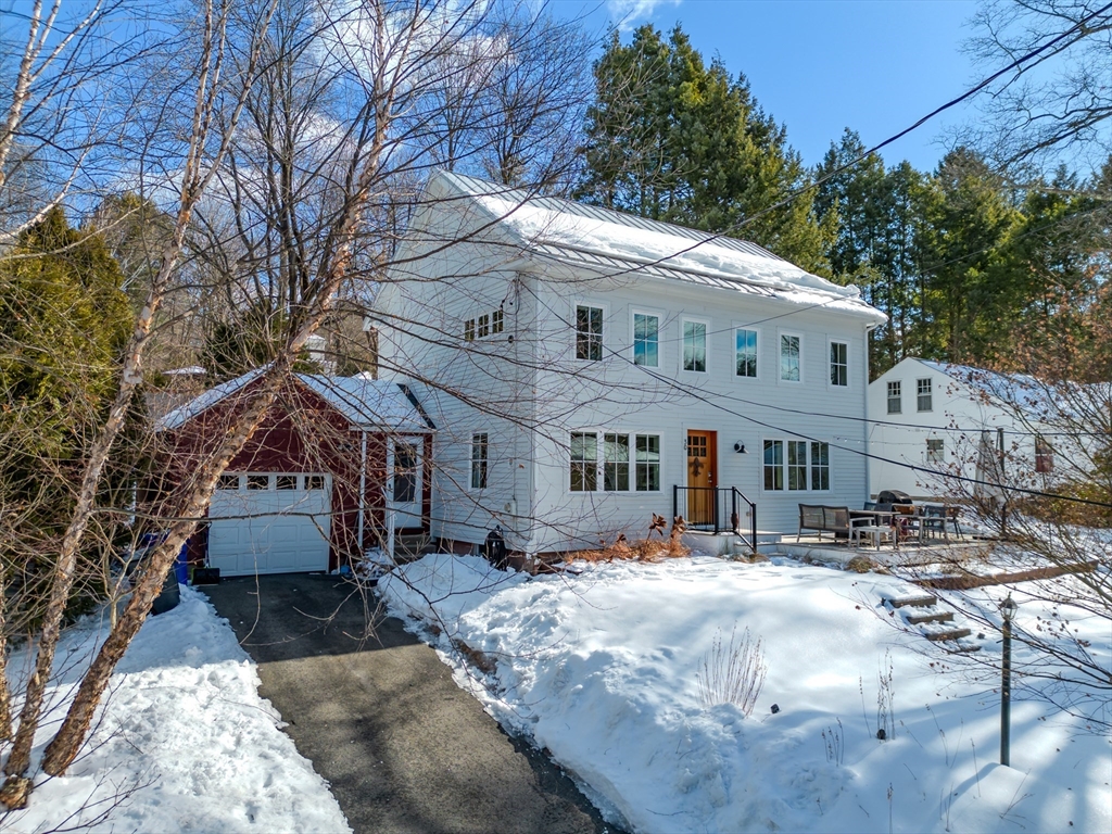 30 Blue Hills Road Amherst, MA 01002 - Photo 1 of 36 Gallery Image 1