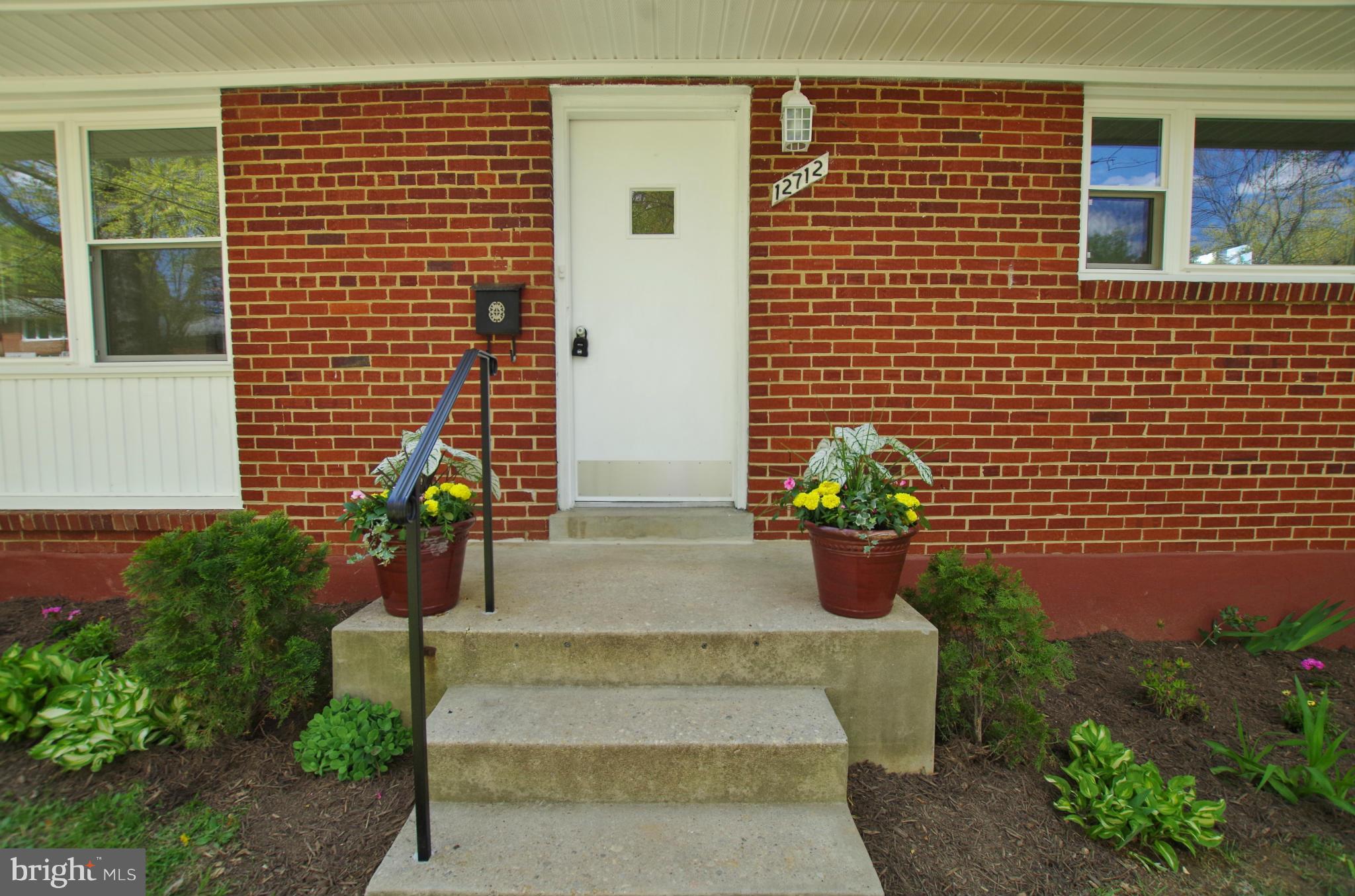 12712 Helen Road Silver Spring, MD 20906 - Photo 4 of 30 a front view of a house