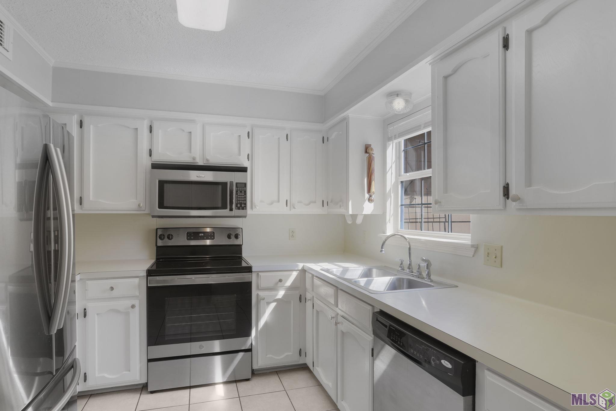 9007 Highland Road, Unit 25 Baton Rouge, LA 70810 - Photo 10 of 18