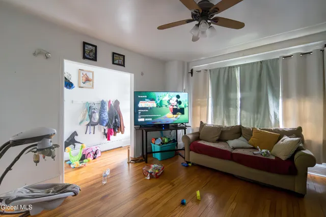 $385,000 | 874 Warren Street, Albany, NY 12208