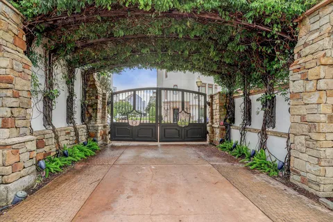 $625,000 | 5213 Feagan Street, Unit A, Houston, TX 77007