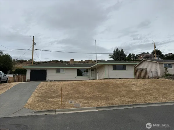 $225,000 | 401 Patrick Road, Ephrata, WA 98823