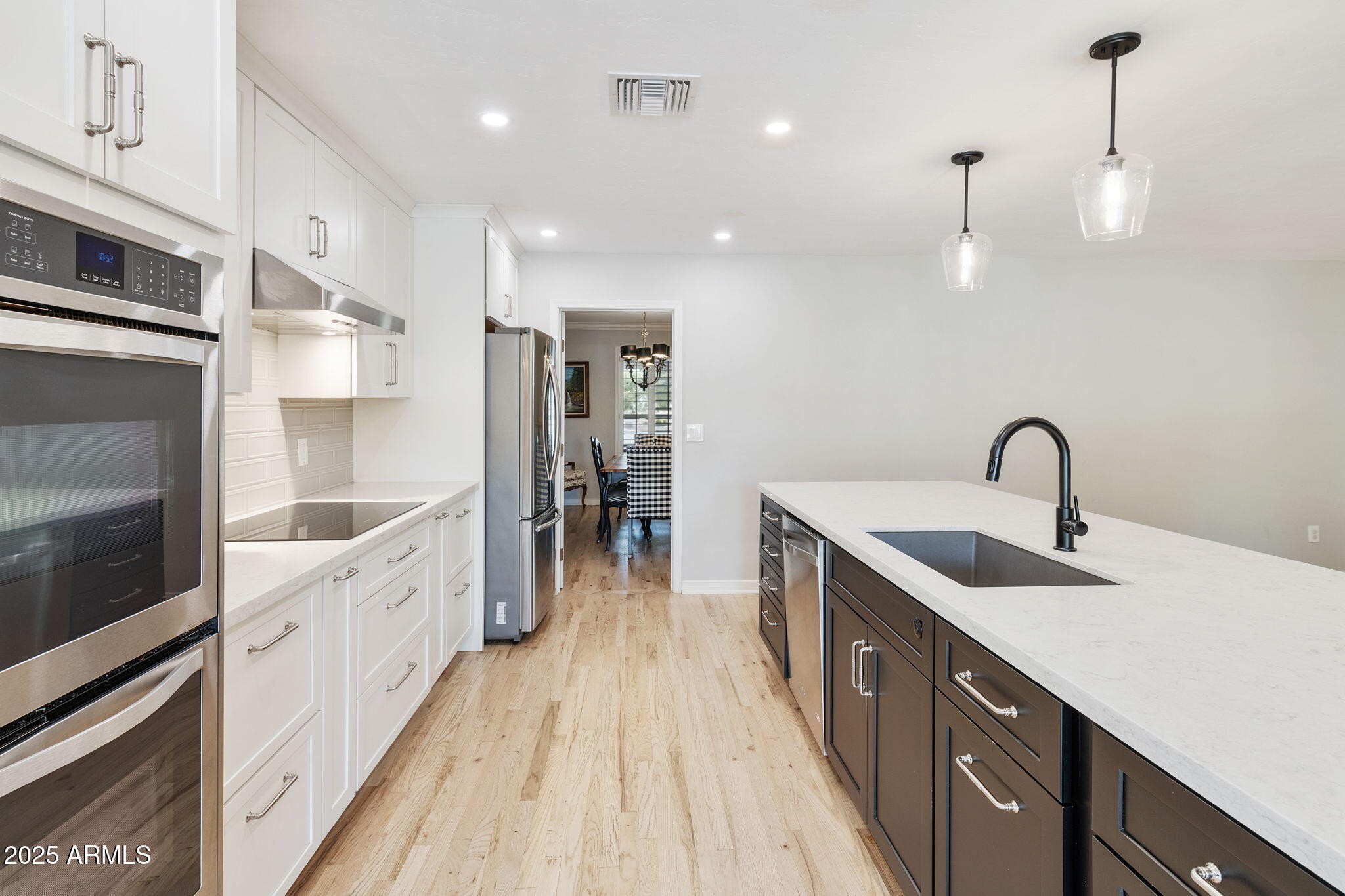 1902 East Redfield Road Tempe, AZ 85283 - Photo 12 of 60 62-web-or-mls-dlb_1684-dlb_1688